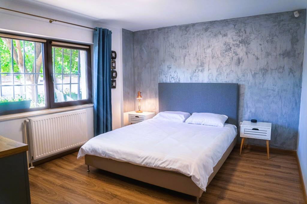 Proprietar 130mp Parter+Demisol apartament 4 cam Garaj C. Studențesc