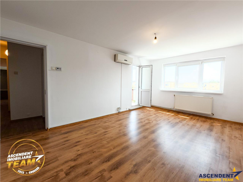 Apartament 3 camere luminos,decomandat, renovat in cartier L