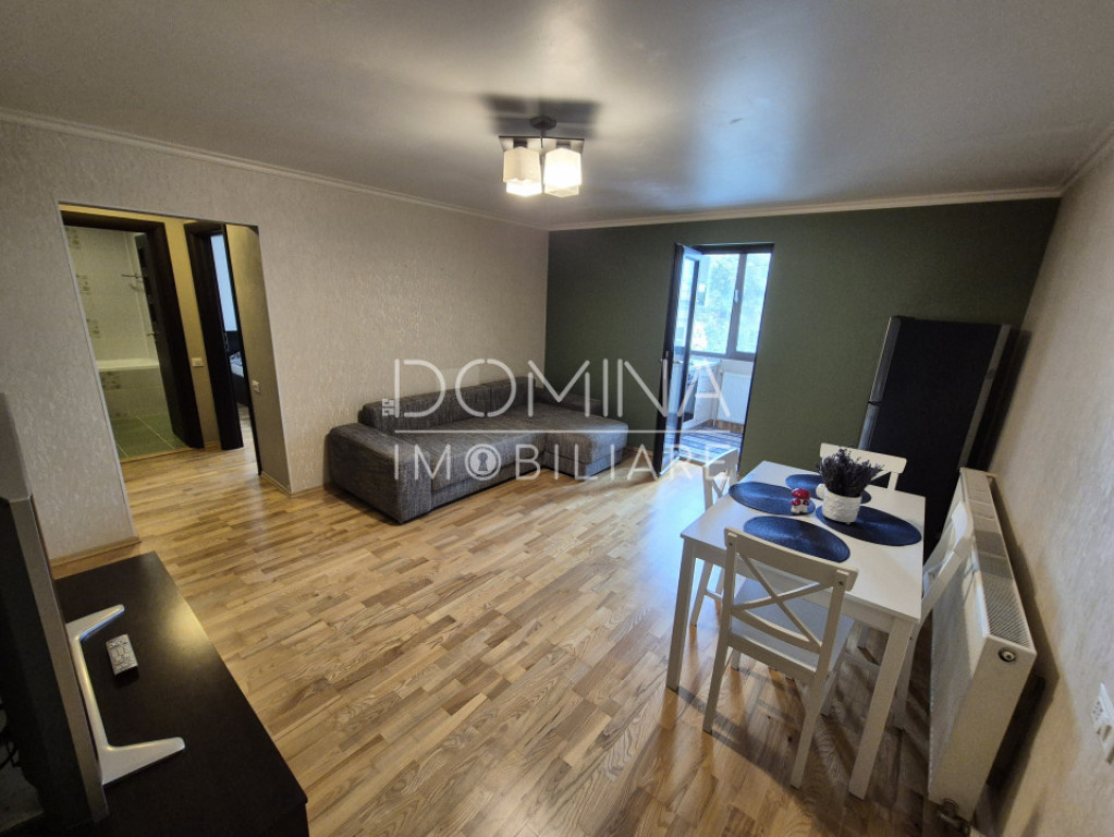 Apartament 2 camere transformat în 3, et. 1, zonă centrala