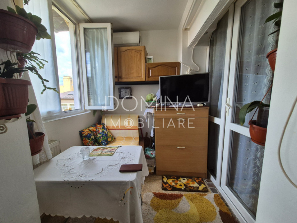 Garsonieră, et. 2, str. Slt. M.C. Oancea - zona Griviței