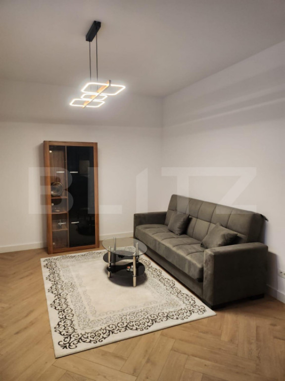 Apartament 3 camere, 70 mp, zona Ciuperca