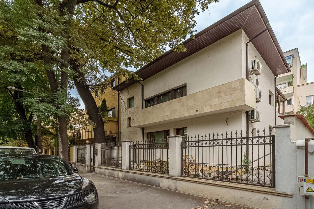 Vilă de lux de închiriat – ideală pentru afaceri