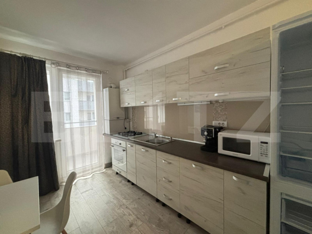 Apartament cu 3 camere, 47 mp, parcare subterana, zona Vivo