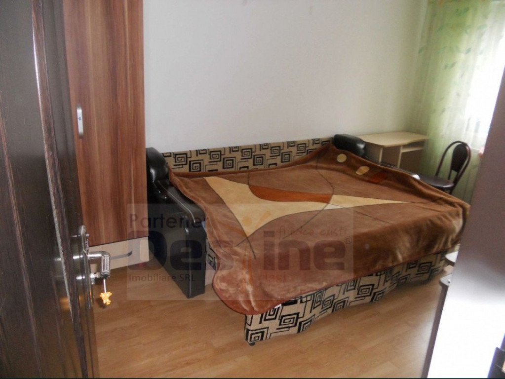 Apartament 1 camera- Podu Ros-Decomandat