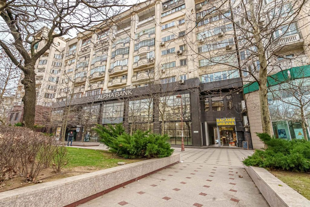 Apart 3 camere birouri stradal Bulevardul Unirii colt Ner...