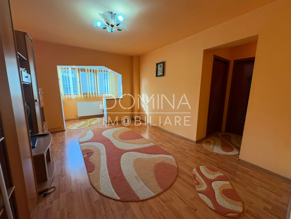 Apartament 3 camere, în Târgu Jiu, Aleea Plopilor