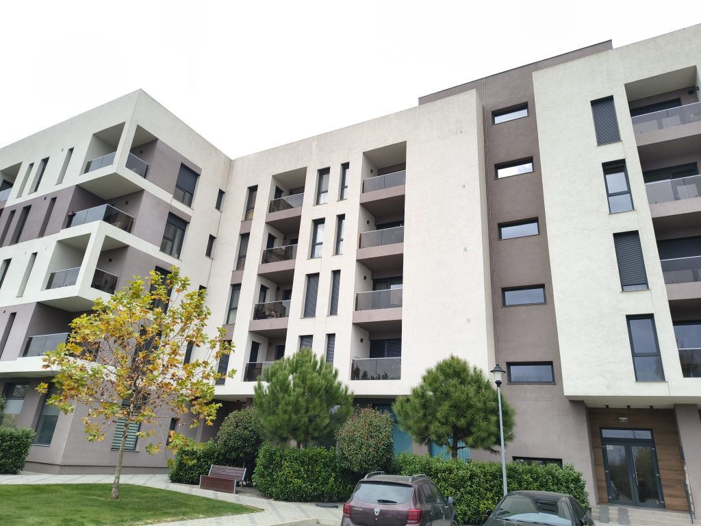 Chirie, 2 camere, West Residence. 430 E/lună (neg). Comi...