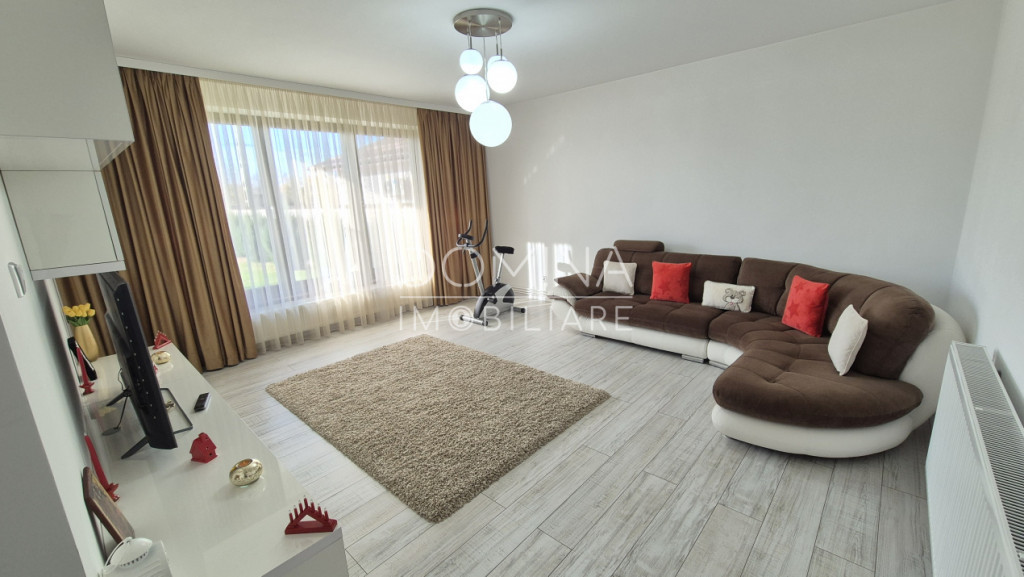 Vilă P+M, mobilată/utilată, str. Tudor Arghezi