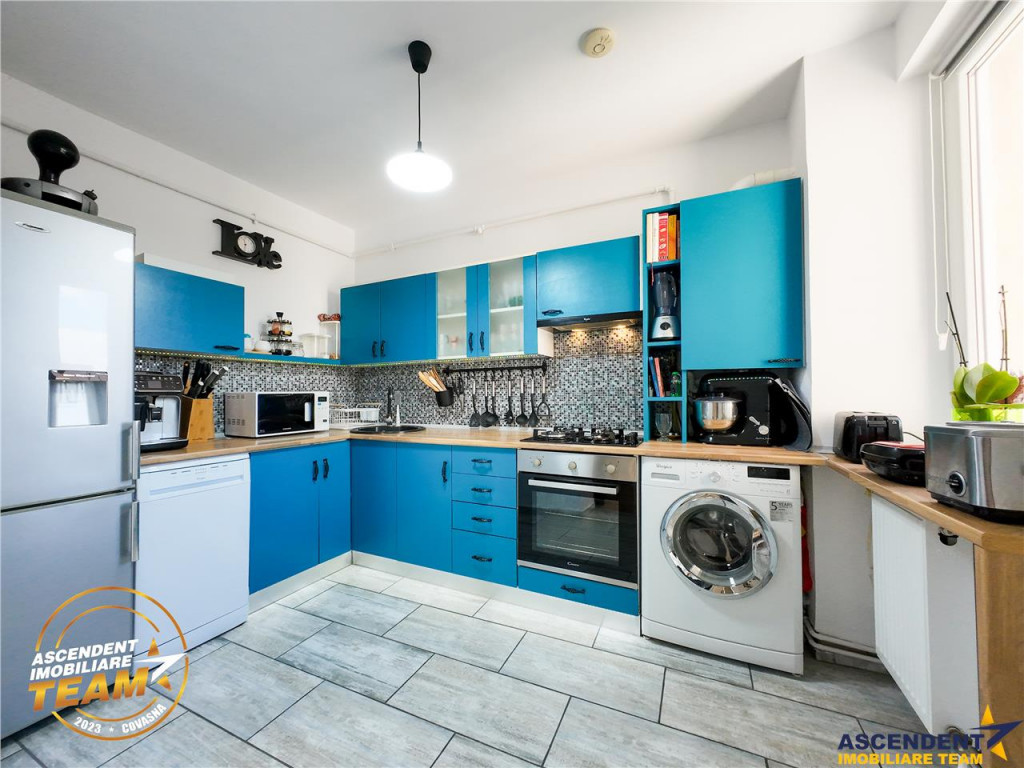 3D! Decomandat, luminos, primitor, 2 balcoane, Simeria, Sfan