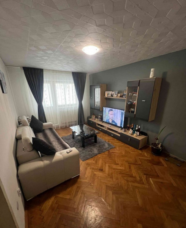 Apartament de 3 camere-Luminos-Florilor