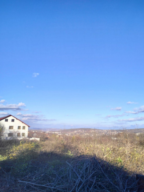 Trecatoarea Visani Loturi de teren cu utilitati si vecini.