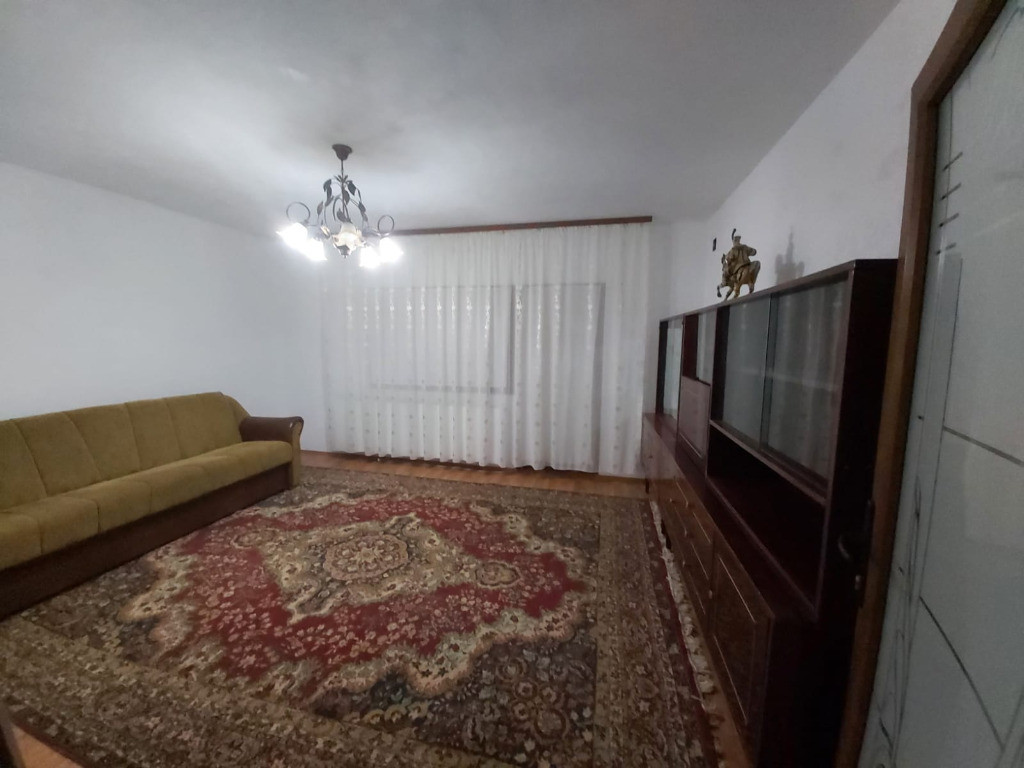 Inchiriez casa Visan Bucium la 2km de OMV