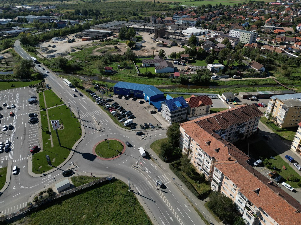 Posibilitate unica investitie spatiu comercial rezidential teren 3079m