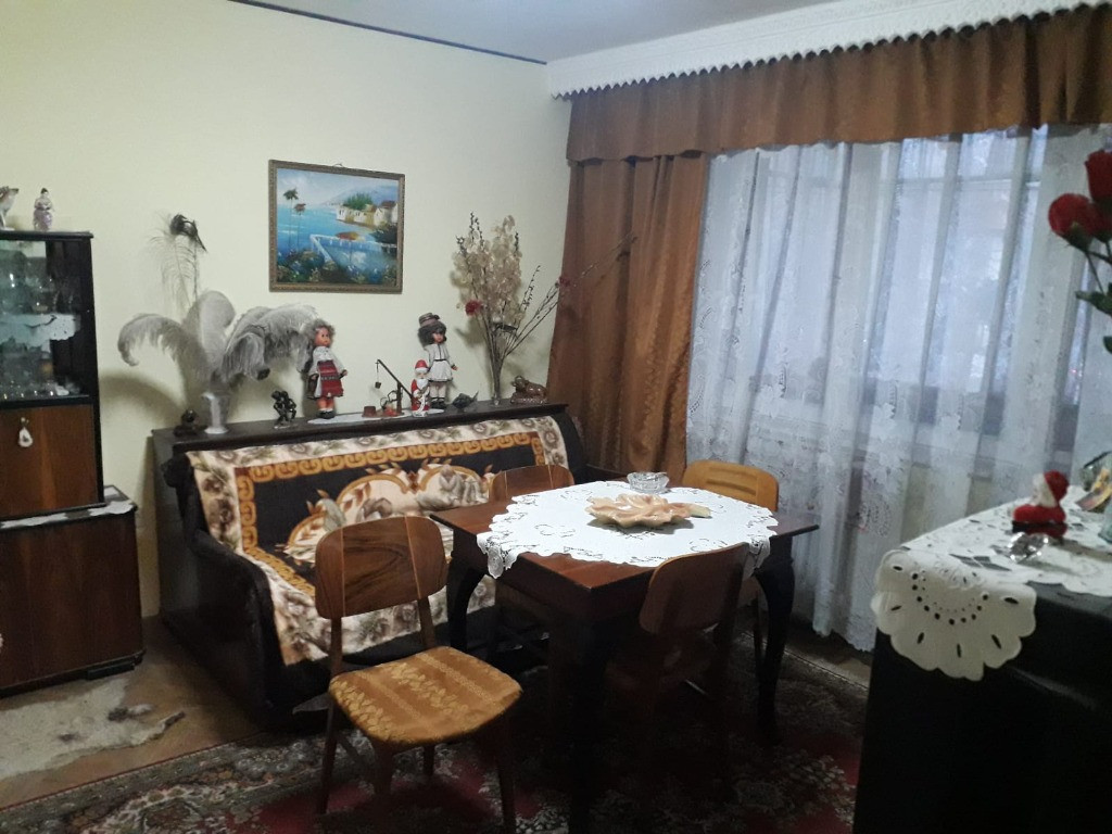 Apartament 2 camere, Centru, Zona Muzeu, etaj 2