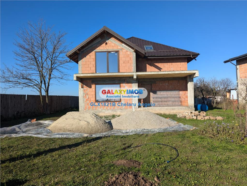 Adunatii Copaceni vila P 1 ,5 camere,suprafata 165 mp, teren