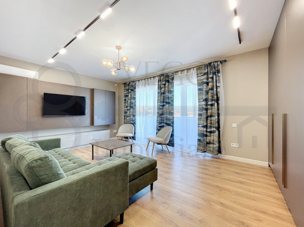 2 camere, 56 mp, mobilat, terasa 26 mp, zona Iulius Mall