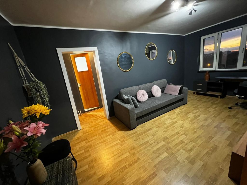 Apartament 3 camere de vanzare - Metrou Nicolae Grigoresc...