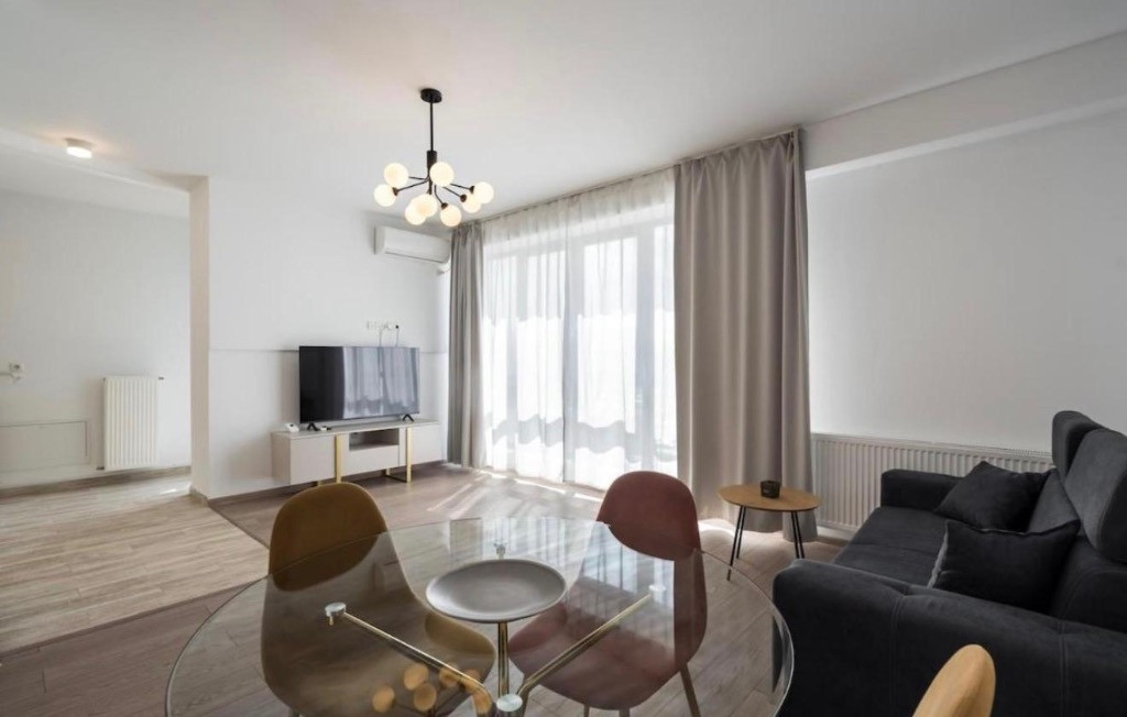 3 camere 2 bai etaj 2 LA CHEIE, centrala proprie, The Class Apartments