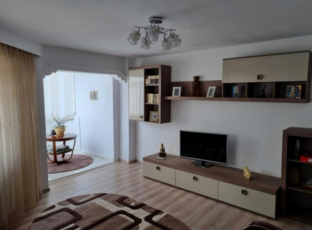 Apartament 2 camere de inchiriat in zona Kaufland-Icil, Cons