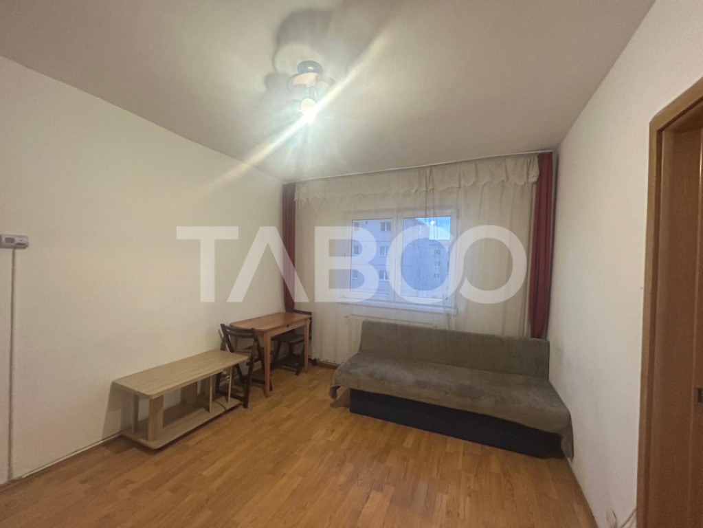 Apartament 2 camere etaj intermediar de inchiriat in zona Va