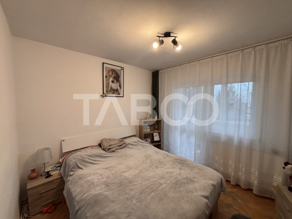 Apartament 3 camere 55 mpu 2 balcoane etaj 2 + pivnita Valea