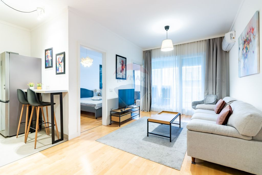 Apartament cu 2 camere de intr-un complex cu piscina /parc/