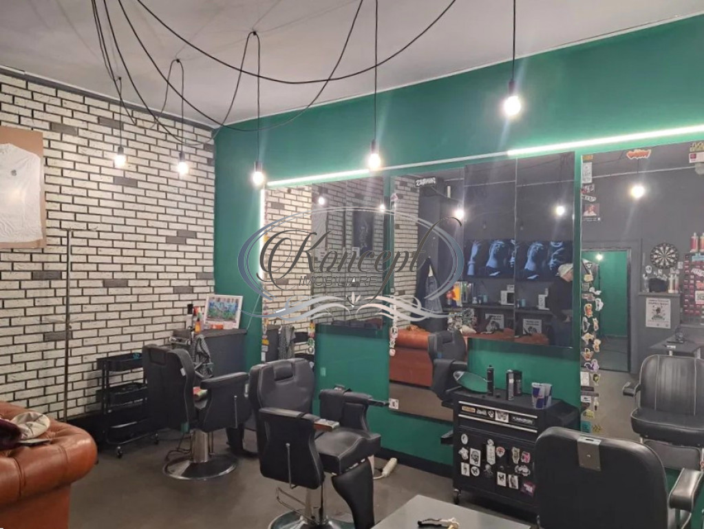 Spatiu pentru servicii cu expunere stradala si acces facil