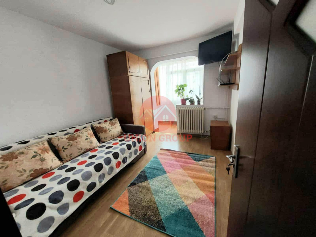 Apartament 3 Camere, Decomandat, Casa de Cultura