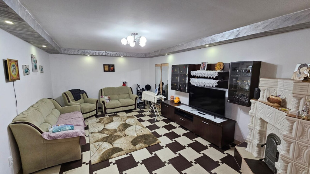 URGENT-Zona AFI Palace casa 2007 parter 3 cam.-109000 euro