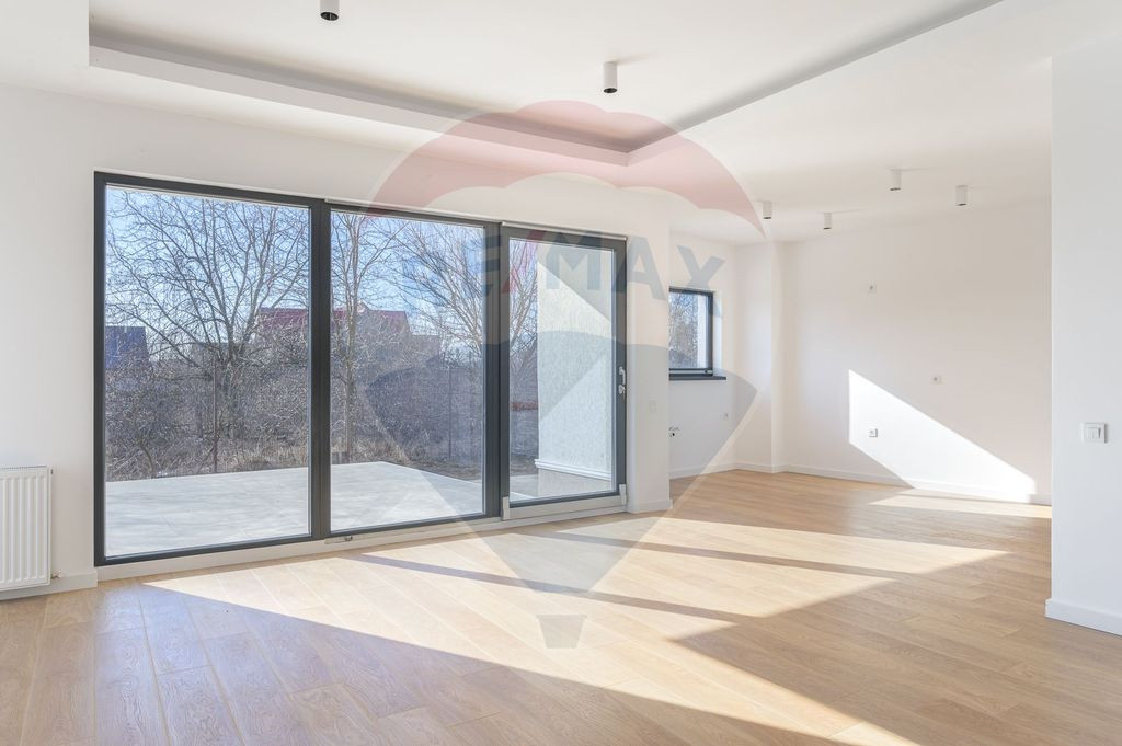 Vilă superba Cernica | vedere la padure si lac | finisaj...