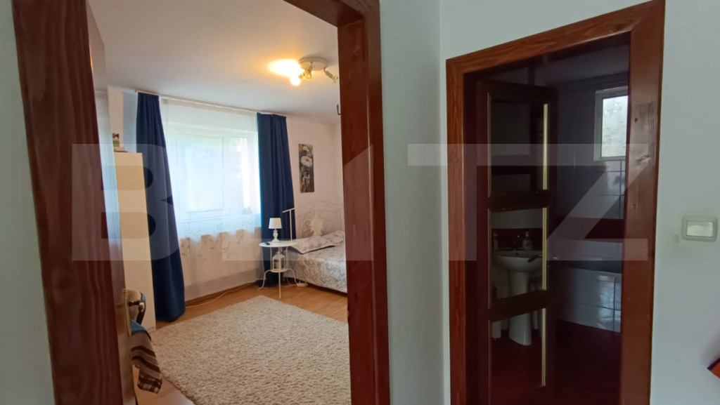 Casă spațioasă, 200 mp, 5 camere, zona Centrală, langa T