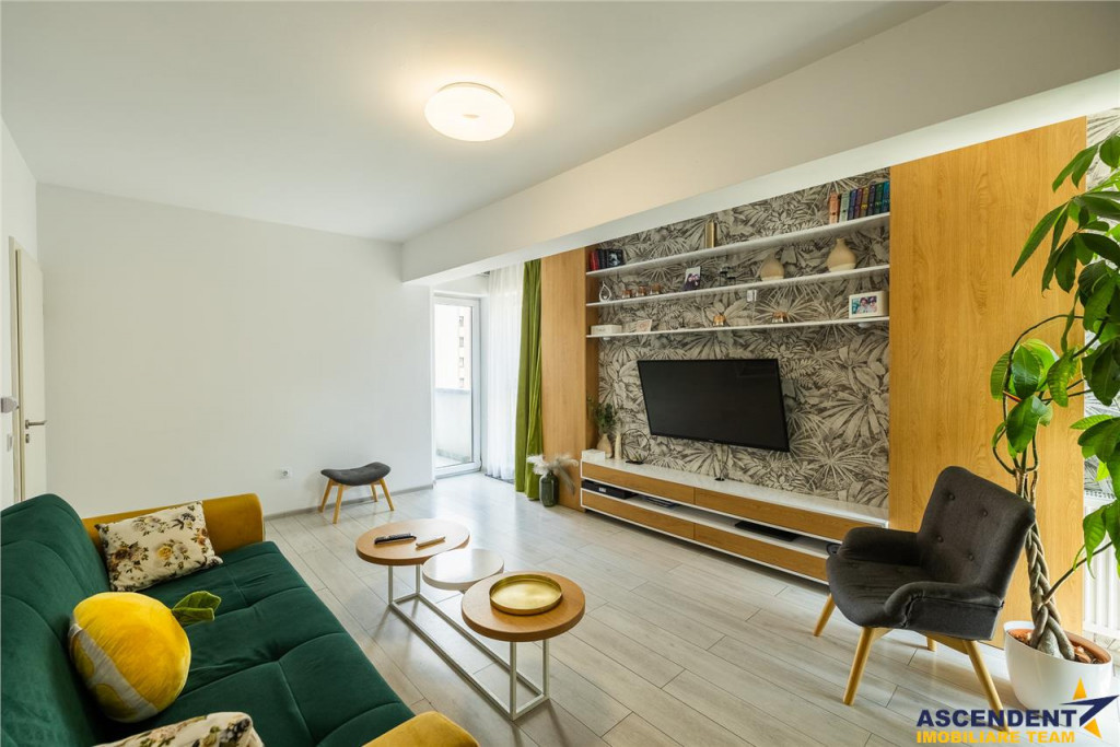 Apartament 3 camere.decomandat, Coresi,Maurer,Tractorul.Bras