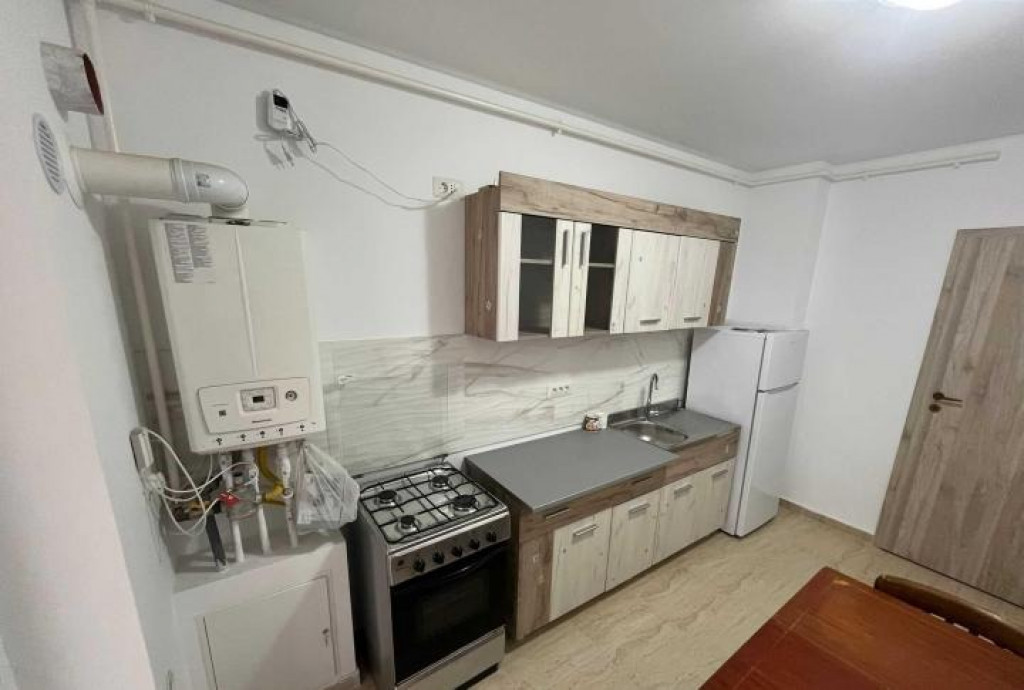 Berceni metrou apollo residence etaj 2