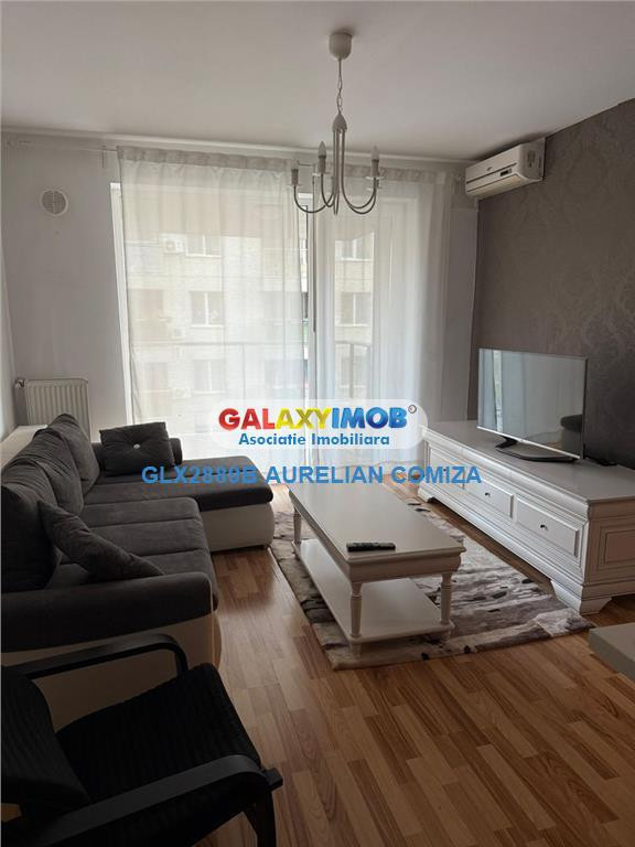 Studio Colentina Rose Garden