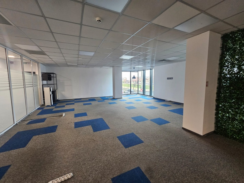 Spatiu de birouri 110mp. Podu de piatra. Comision 0