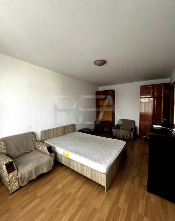 Inchiriere 2 camere 7/8, 52 mp, bloc 1982, centrala-Gorjului