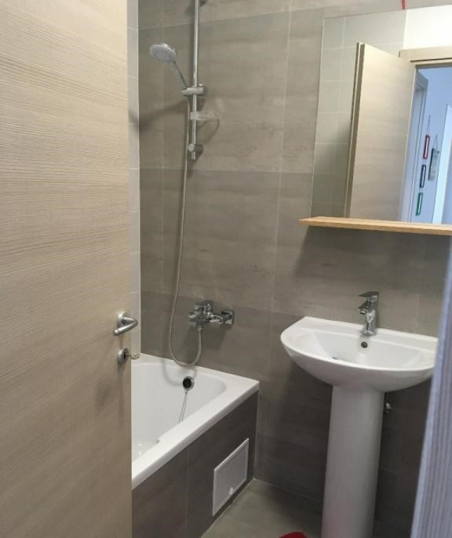 Garsoniera zona Sebastian