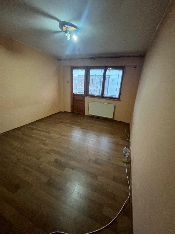 Apartament 3 camere Garii ,Liber
