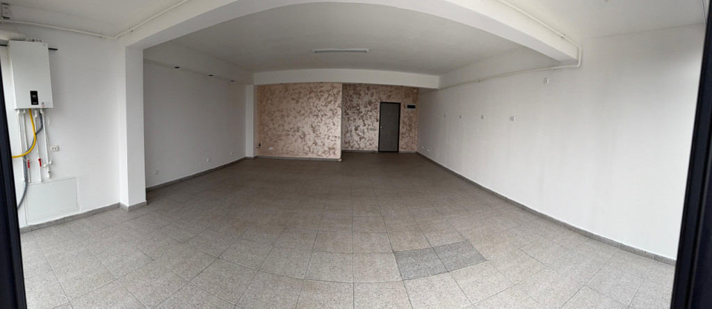 Spațiu comercial 56 mp – Zona Damila 2 locuri de parcare