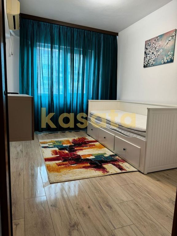 3 Camere zona Crangasi