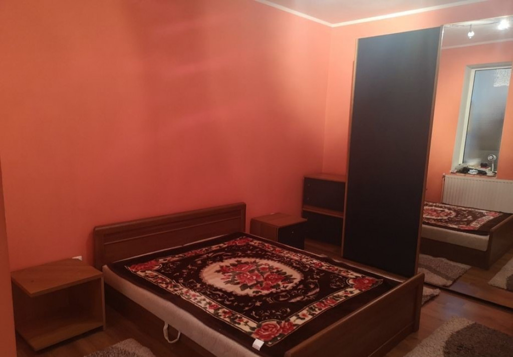 Garsoniera zona Rahova