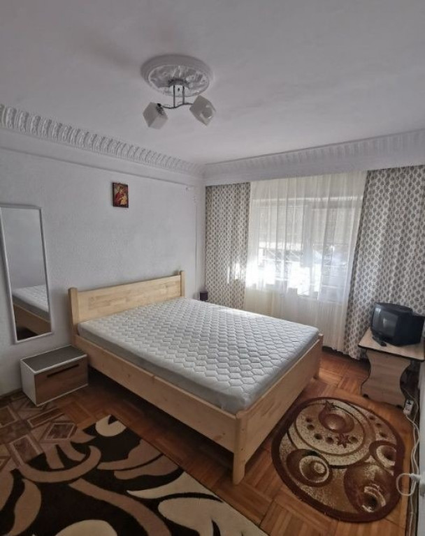 Garsoniera de inchiriat zona Panduri,