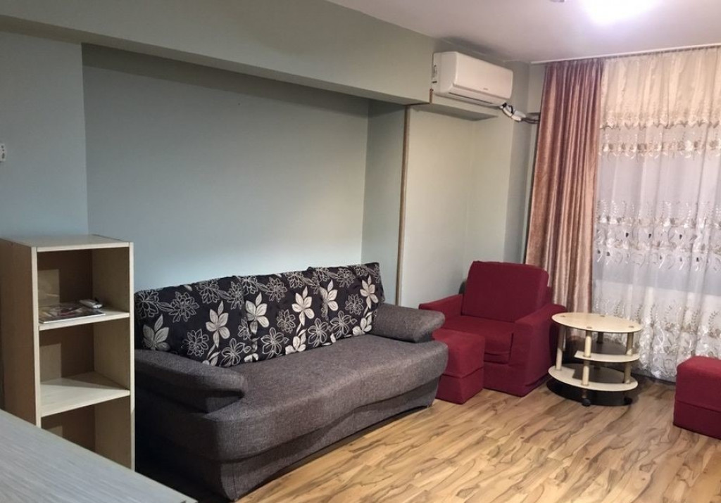 Garsoniera zona Virtutii