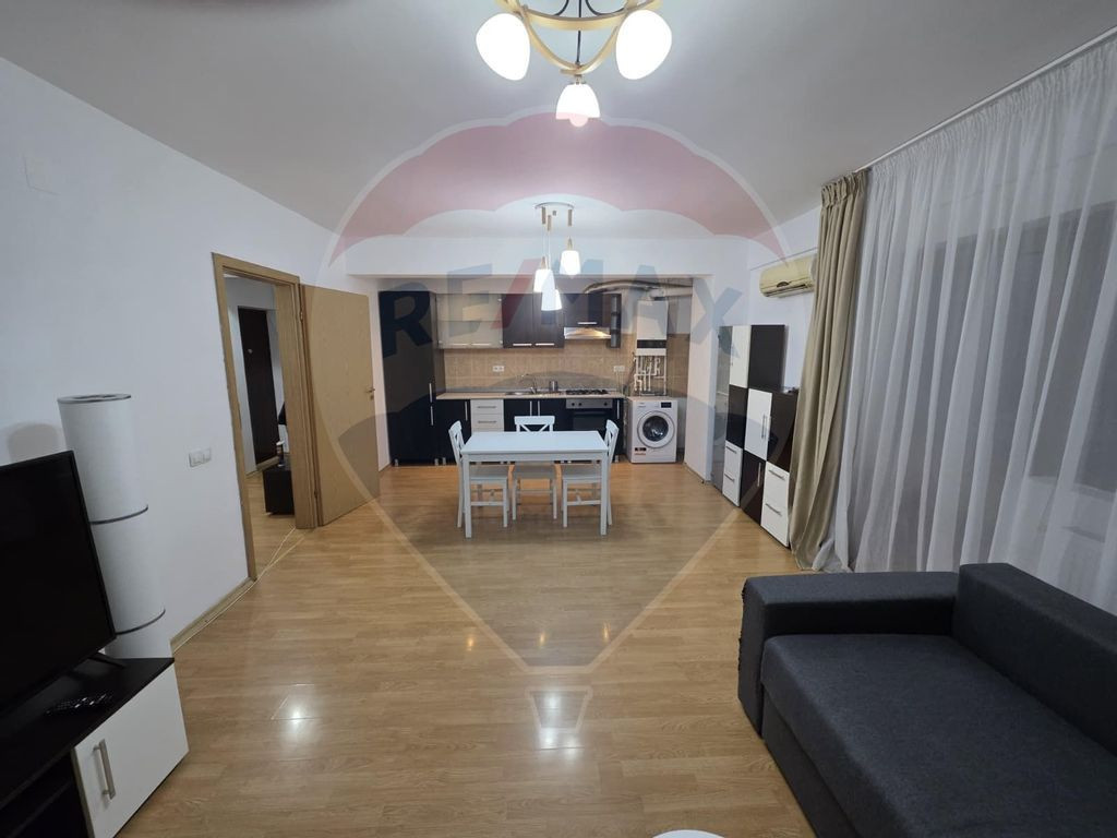 Apartament cu 2 camere cu centrala proprie- de închiriat...