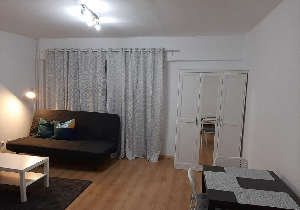 Garsoniera renovata Mihai Bravu