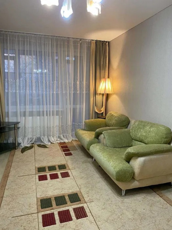 3 Camere zona Gorjului