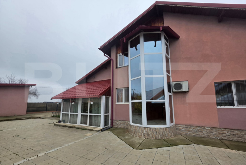 Casă parter 145 mp + teren 1.749 mp, strada Mircea Vodă