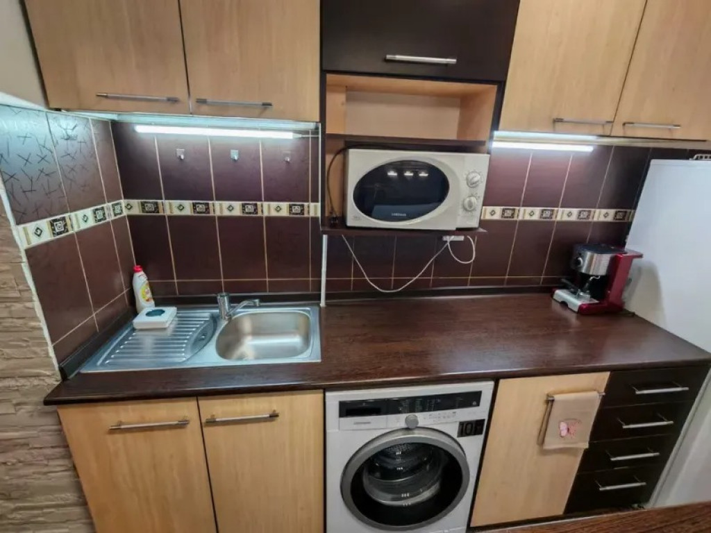 Apartament 1 camera D, in Gradinari