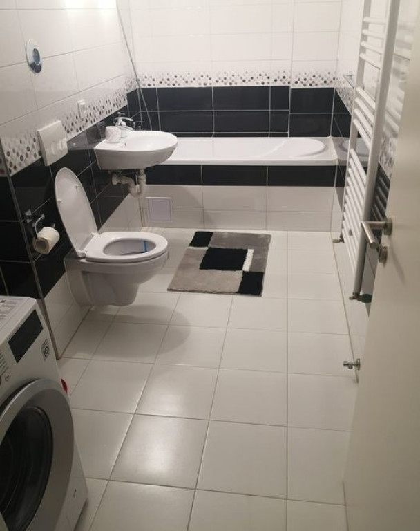 2 camere - zona Lizeanu