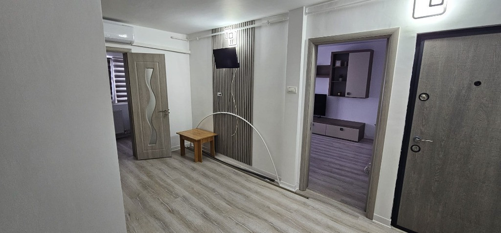 INEL 2 , 2 CAMERE DECOMANDAT CU CENTRALA GAZE